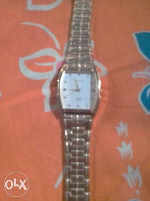 Sonata watch golden good condition contact only