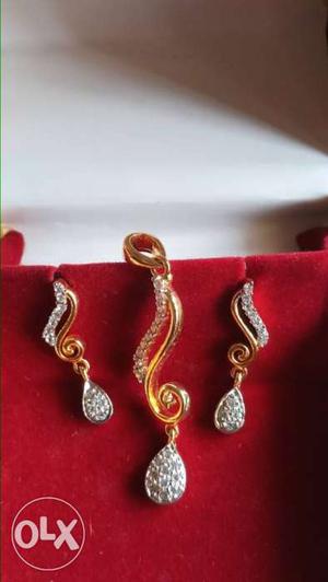 Trendy AD earring and pendant set