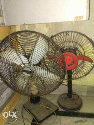 Two Gray And Black Table Fans urgent sell...gud condition