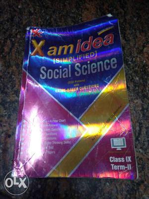 X Am Iden Social Science Book