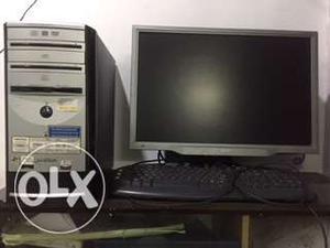 Acer 22" Monitor Emachines CPU WITH 160 GB HARD DISK, 1GB