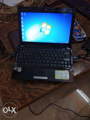 Asus mini laptop 2 gb ram 320 gb hard disk 3 hour