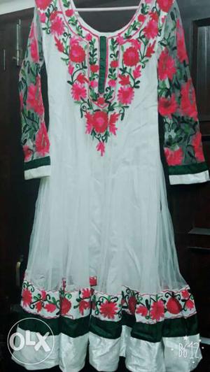 Beautiful Embroidered Kurta. with full embroidery