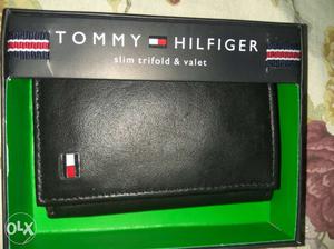 Black Tommy Hilfinger Leather Wallet New one.