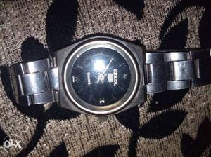 Brand new dubai watch in super condition
