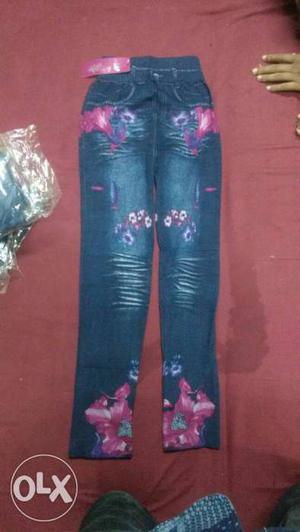 Export material jeggins available.free size