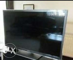 Flat Screen LED TV 32" Samsung panel