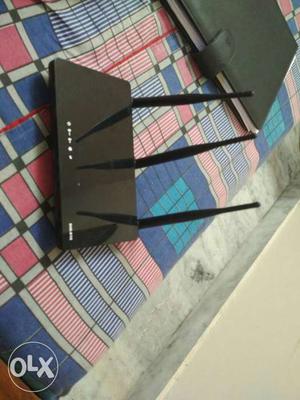I want to sell wifi router full working 4 month