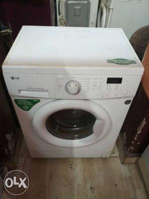 In a immaculate working condition front load 5.5kg