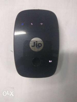 Jio-fi. Super condition and fast. 6 months free