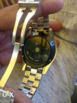Round Black Watch With Link Bracelet
