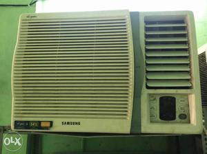 Samsung 1.5 ton window ac in very good condition