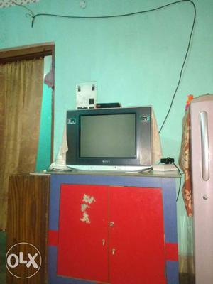 Sony tv in very good condition, selling it due to