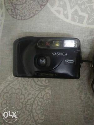 Vintage Yashica camera, 25 years old with cover