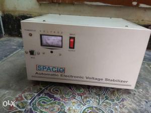 White Spacio Automatic Electronic Voltage Stabilizer