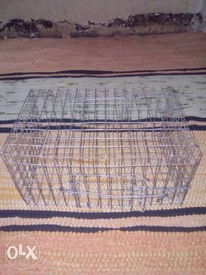 (Gray Steel birds traveling cage)