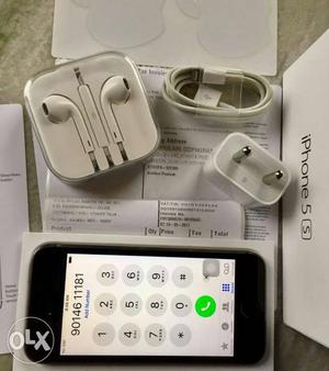 IPhone 5s 16gb space gray with bill.box:EarPods