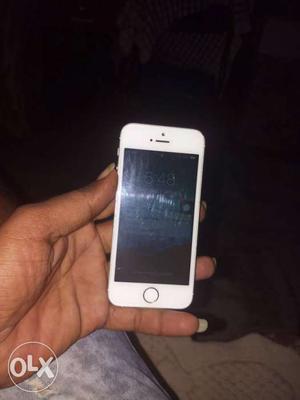 Iphone 5s 16gb phone is good condition bat tachha