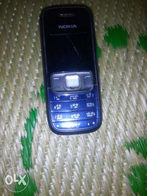 Nokia old mombile good condition but back batter