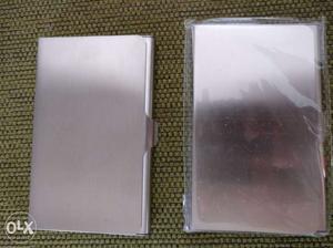 Set of 2 card holders