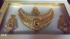 Diamond Embellished Gold-colored Necklace With Pair Of