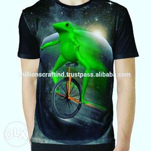 Men's Black And Green Meme Frog Print Crew Neck Shirt
