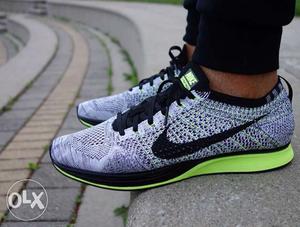New Nike Flyknit Racer Training Shoes/Sneakers. Size UK-10