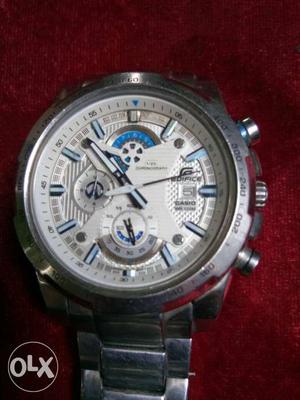 Round Silver-colored Casio Edifice Chronograph Watch