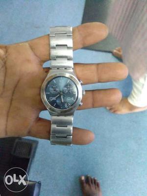 Round Silver-colored Chronograph Watch With Bracelet