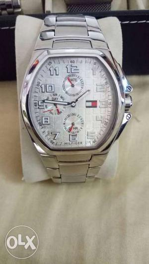 Round Silver-colored Tommy Hilfiger Chronograph Watch With