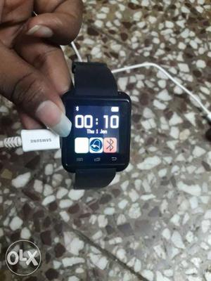 Smart watch at just 800