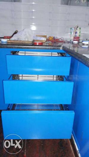 (Acp) kitchen cabinets with,6 steel basket