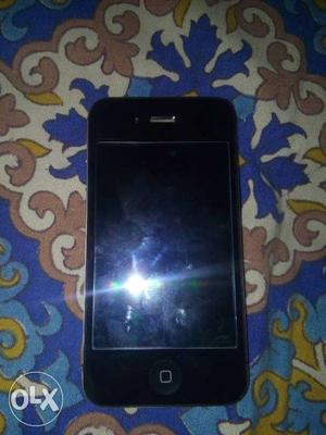 Apple iphone 4s in brand new condition