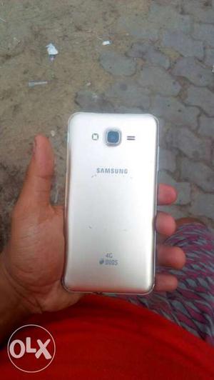 Galaxy J7 in good condition