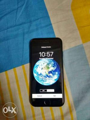 IPhone 6 64 gb one year old. The phone is single