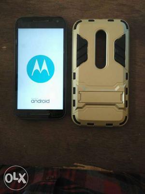 Moto G3trubo very good condition charger earphones