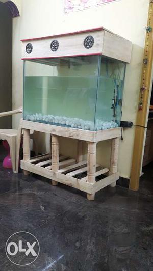 Sale for 3 ft fish tank 12mm. Stand and top,LED