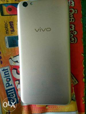 Vivo v5 4gb,64gb.intrnol Box and all material