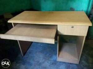 White Woode Desk