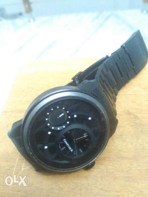 Fastrack black chain with warranty card and extra