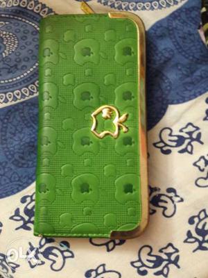 Green And Gold-colored Purse
