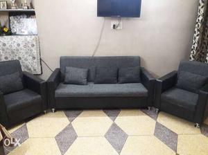 Grey and black sofa set. good condition (3+1+1)