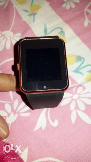 I want sell my smart watch with sim card all