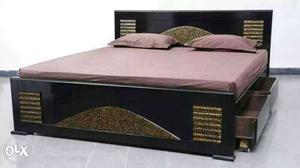 It's double Queen Size Cot with storge 