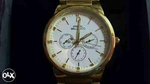(Mrp:- ) Round White And Gold-colored Chronograph Watch