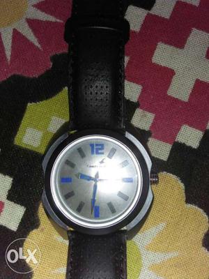 Original fastrack watch unsed watch no bargening fixed price