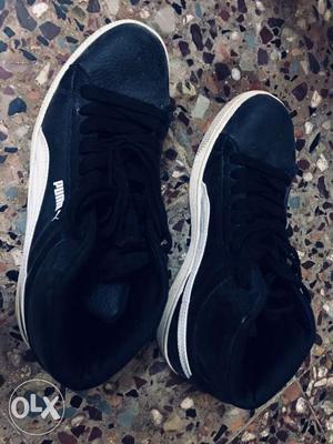 Puma size 6 sneakers. selling due to small size