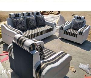 Superb design 5 seated sofa set.