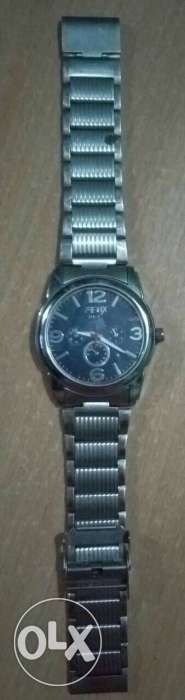 This watch battery is dead.So it need to replace