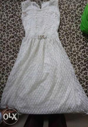 White size 30 green girl frock dress 26 boy dress used once
